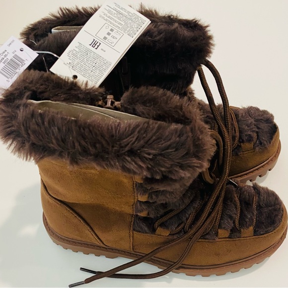 Gap Boots - Picture 2 of 2